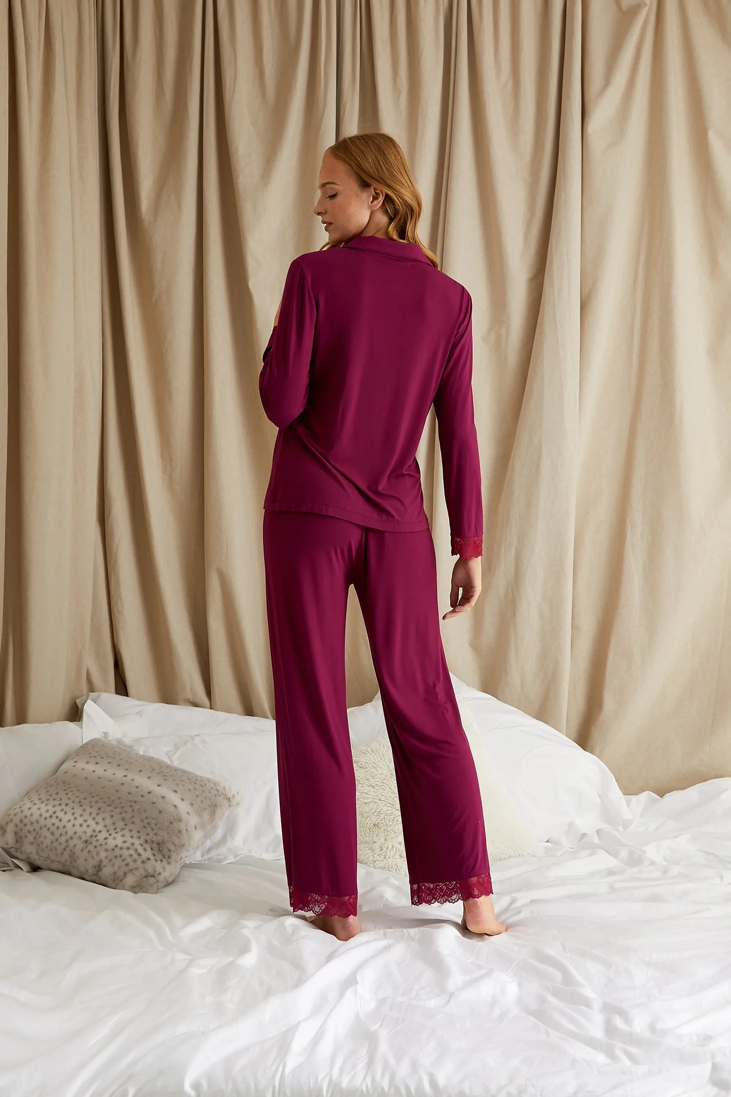 Bamboo Lace Pyjama Set in Bordeaux