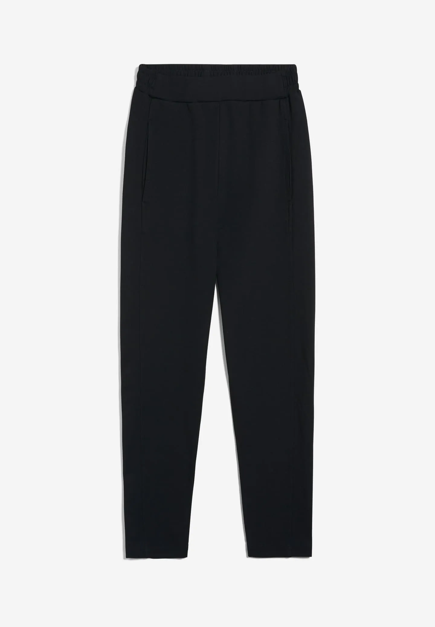 Magdaalena Pant in Black