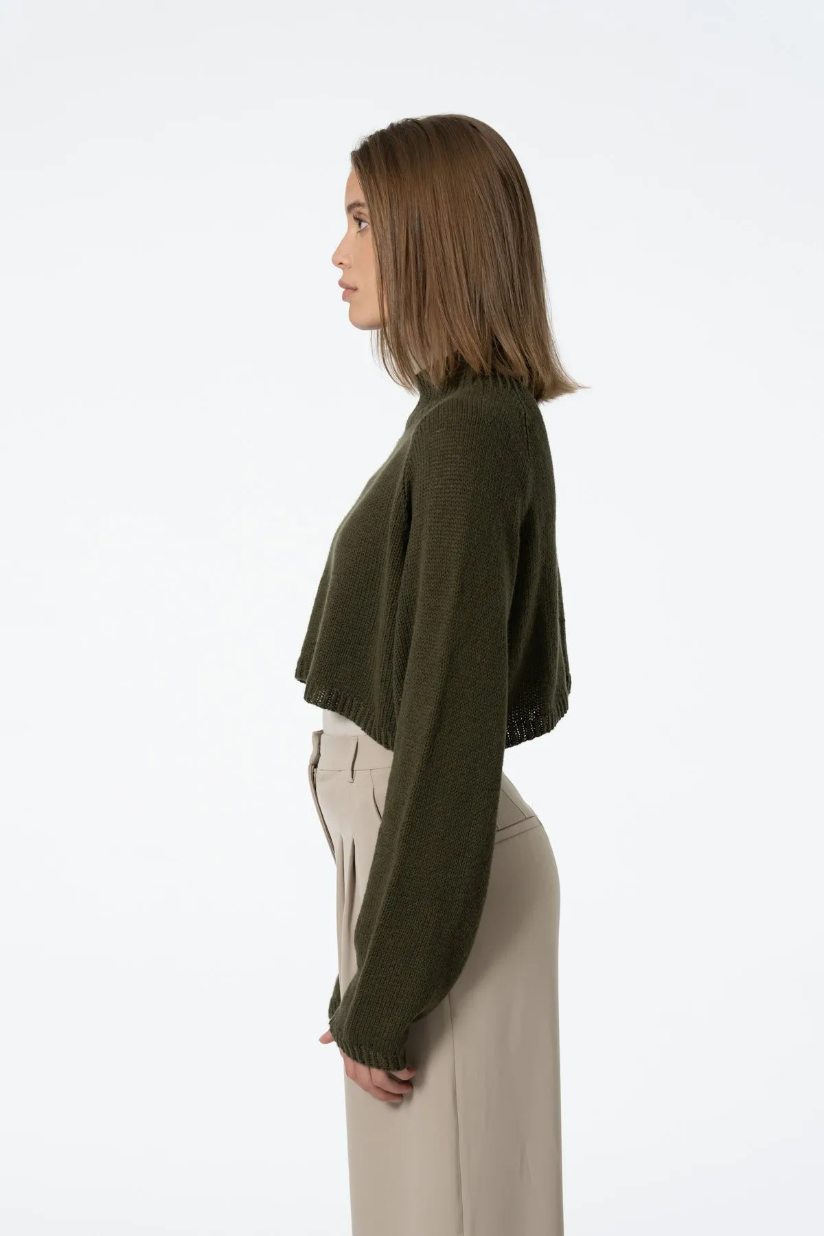 Merino Cropped Sweater in Olive Green